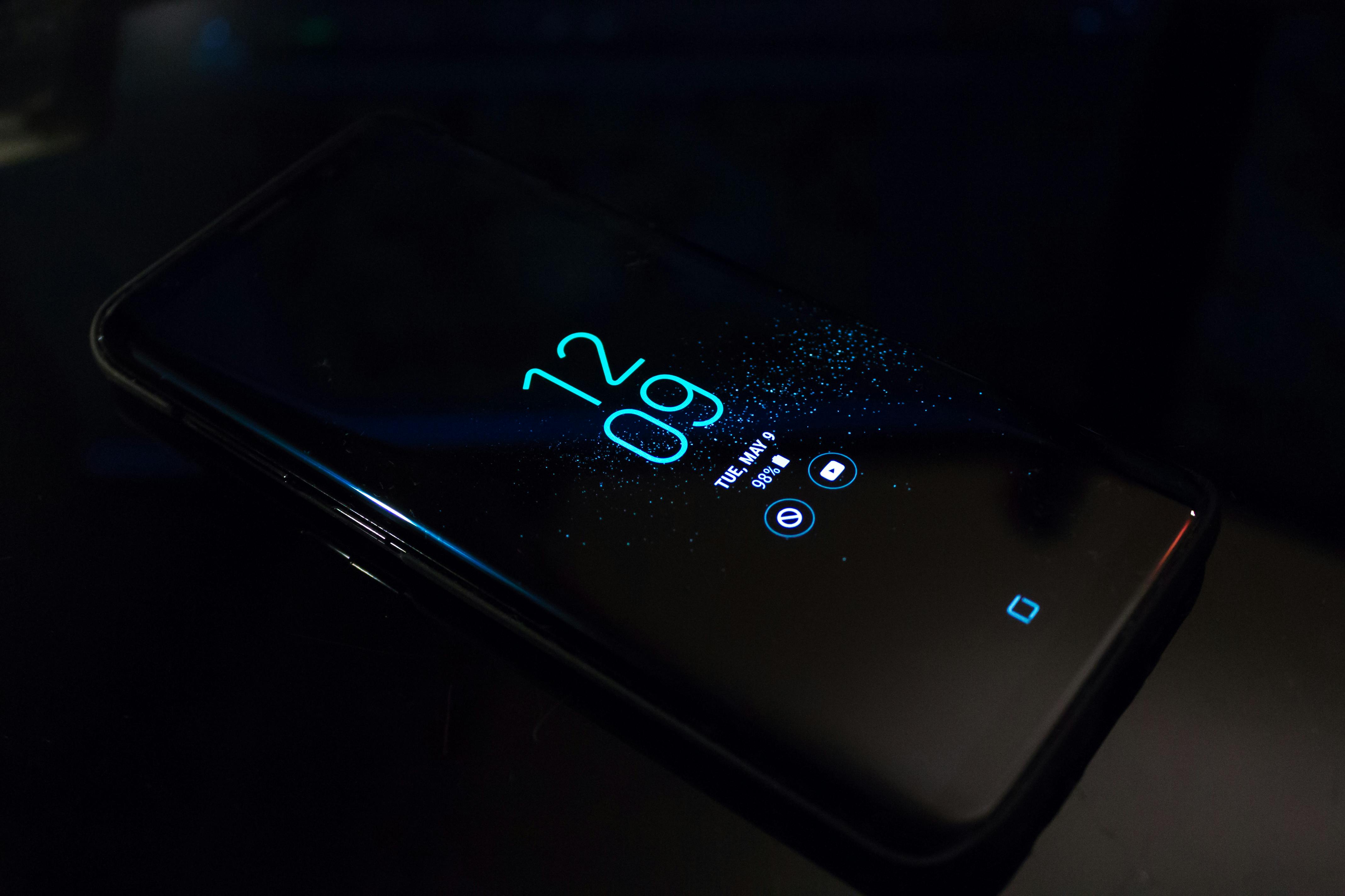 Uszkodzony wyświetlacz w telefonie